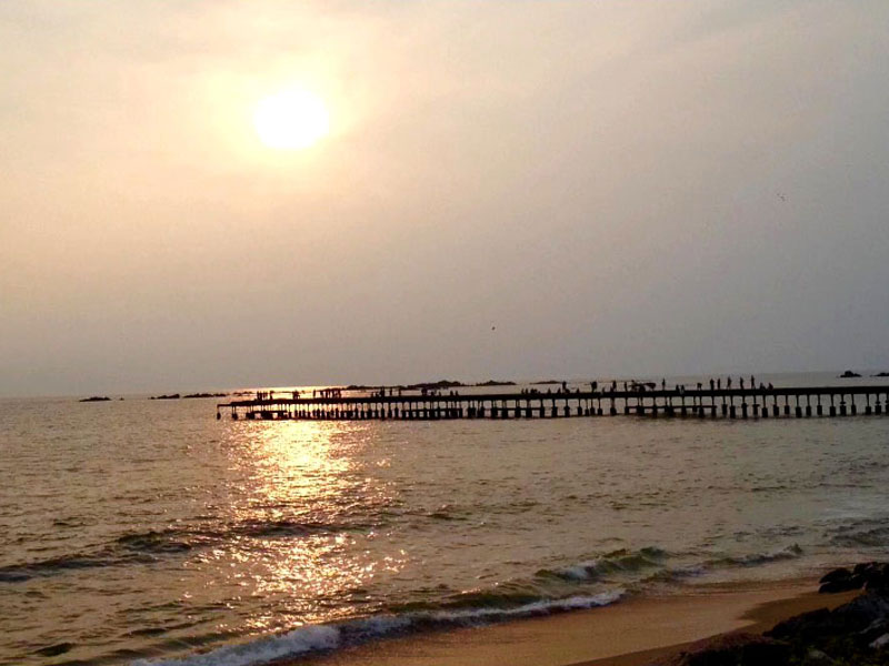 Thalassery Pier